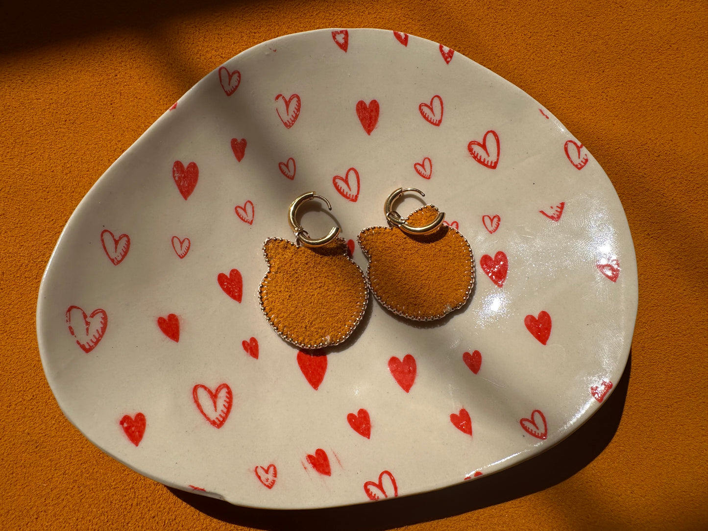 peach earrings w/ hoops