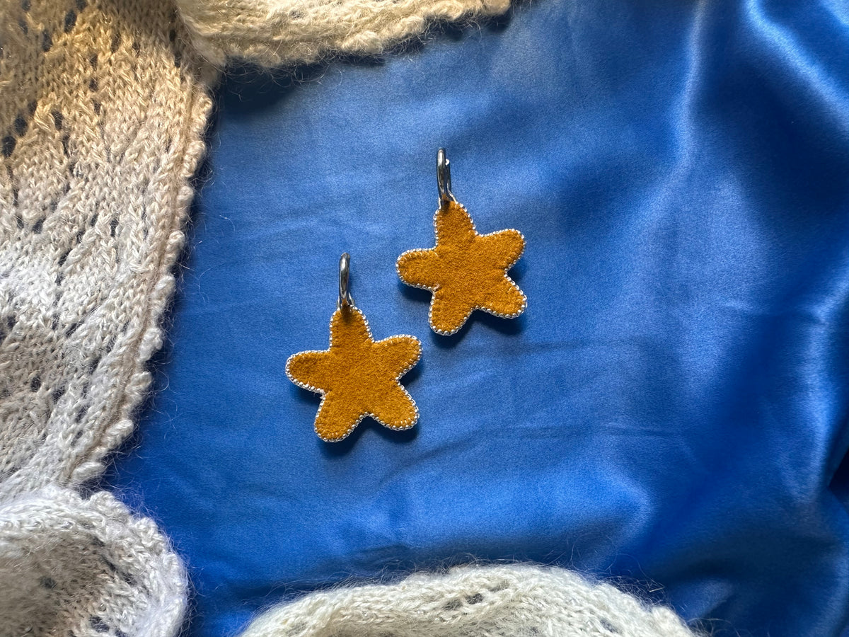 pink starfish earrings