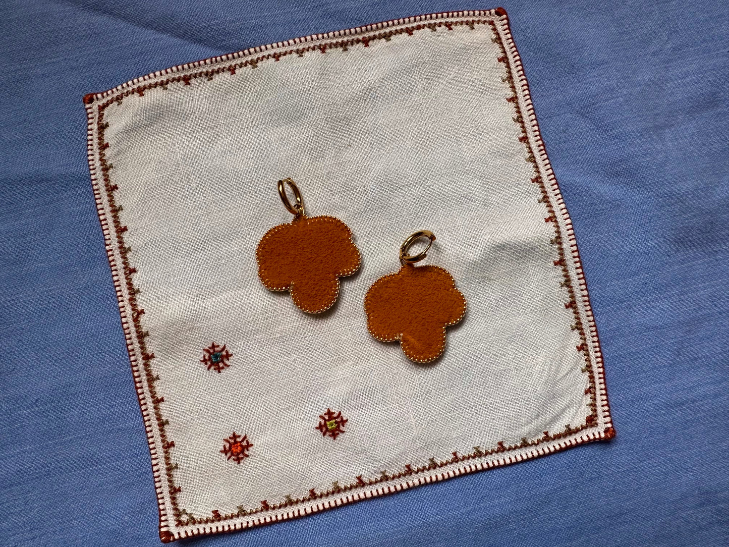 3 petal florals in cobalt