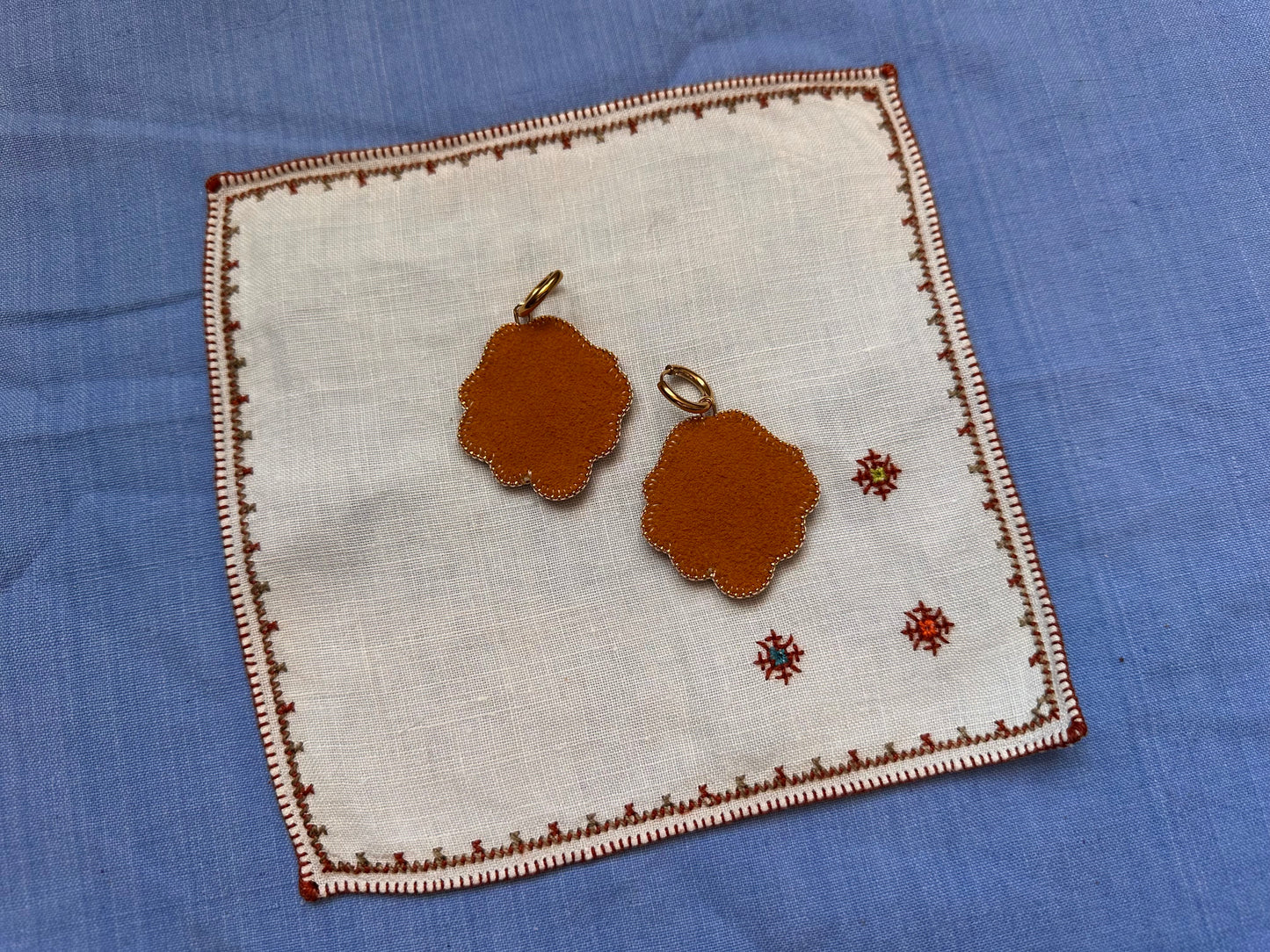 5 petal florals in berry