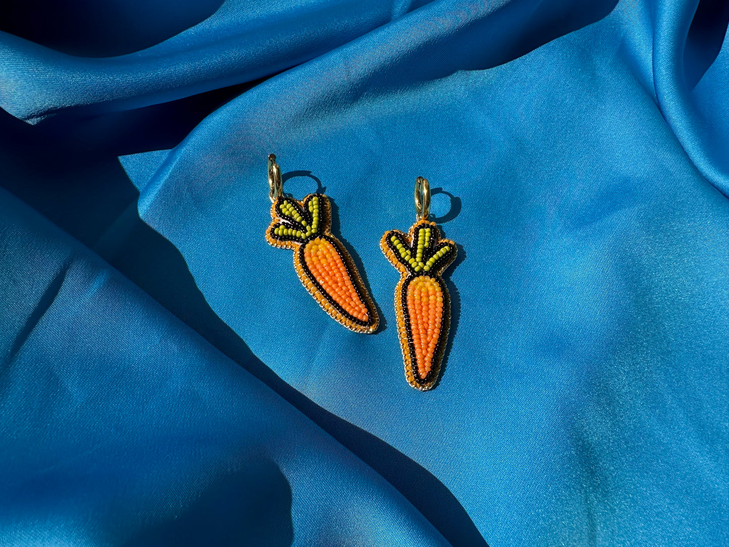 carrot earrings