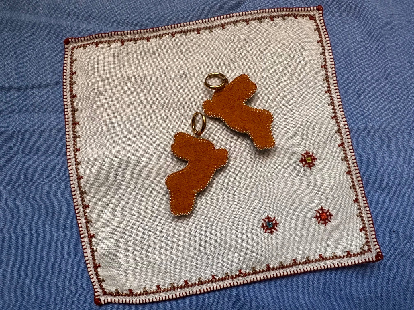 bunny earrings in white