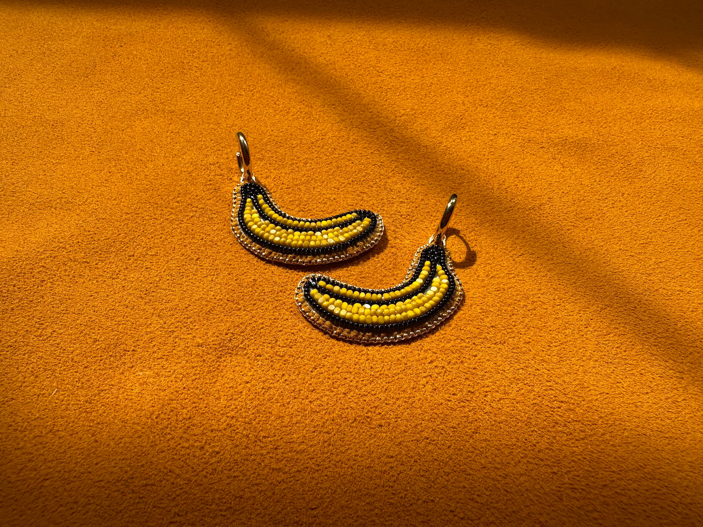 banana earrings w/ hoops
