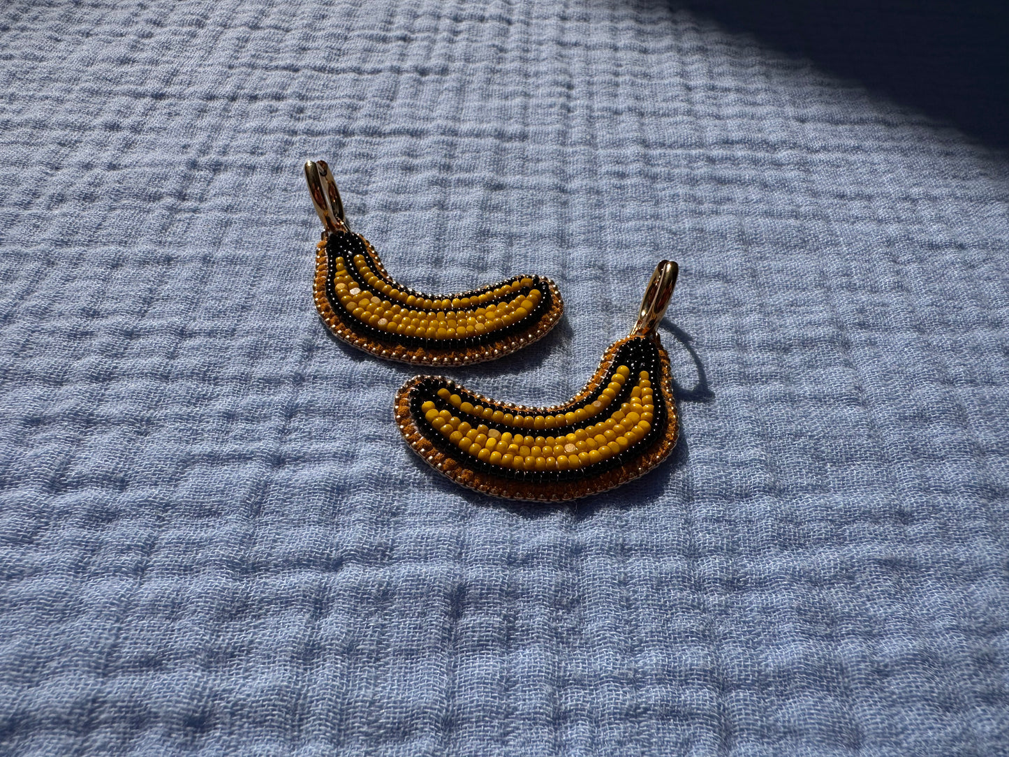 banana earrings w/ hoops