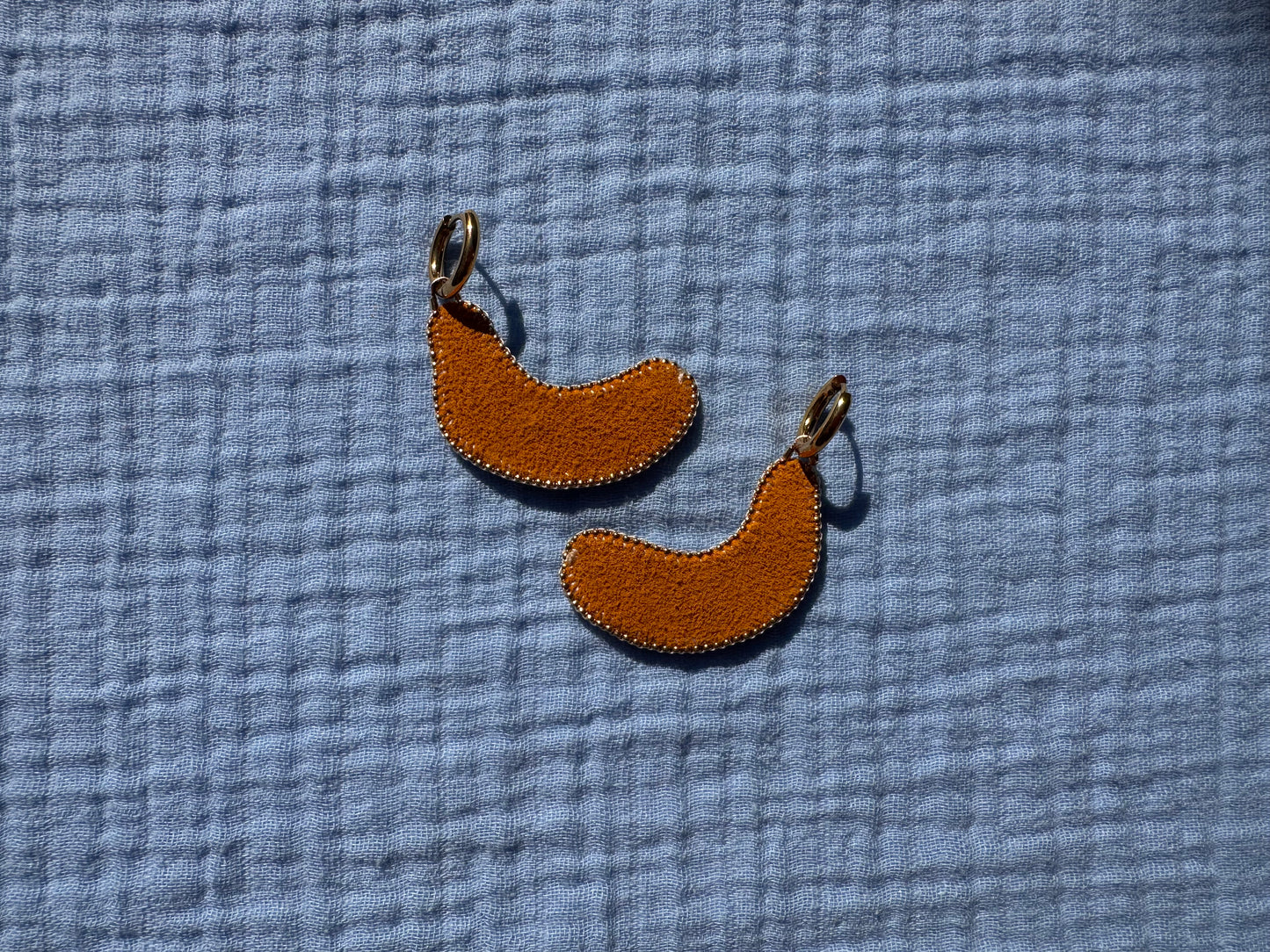banana earrings w/ hoops