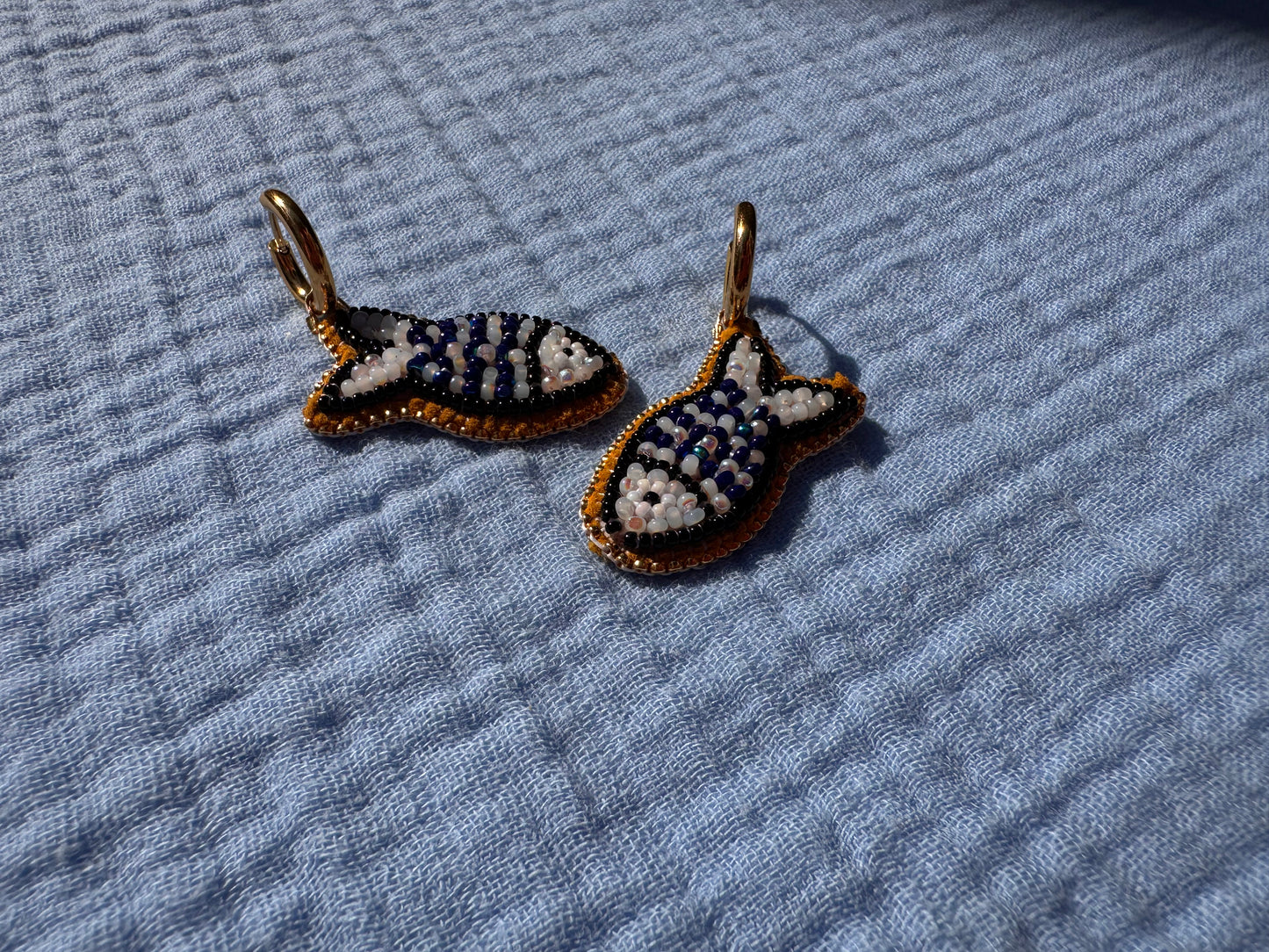 blue/white fish earrings w/ hoops