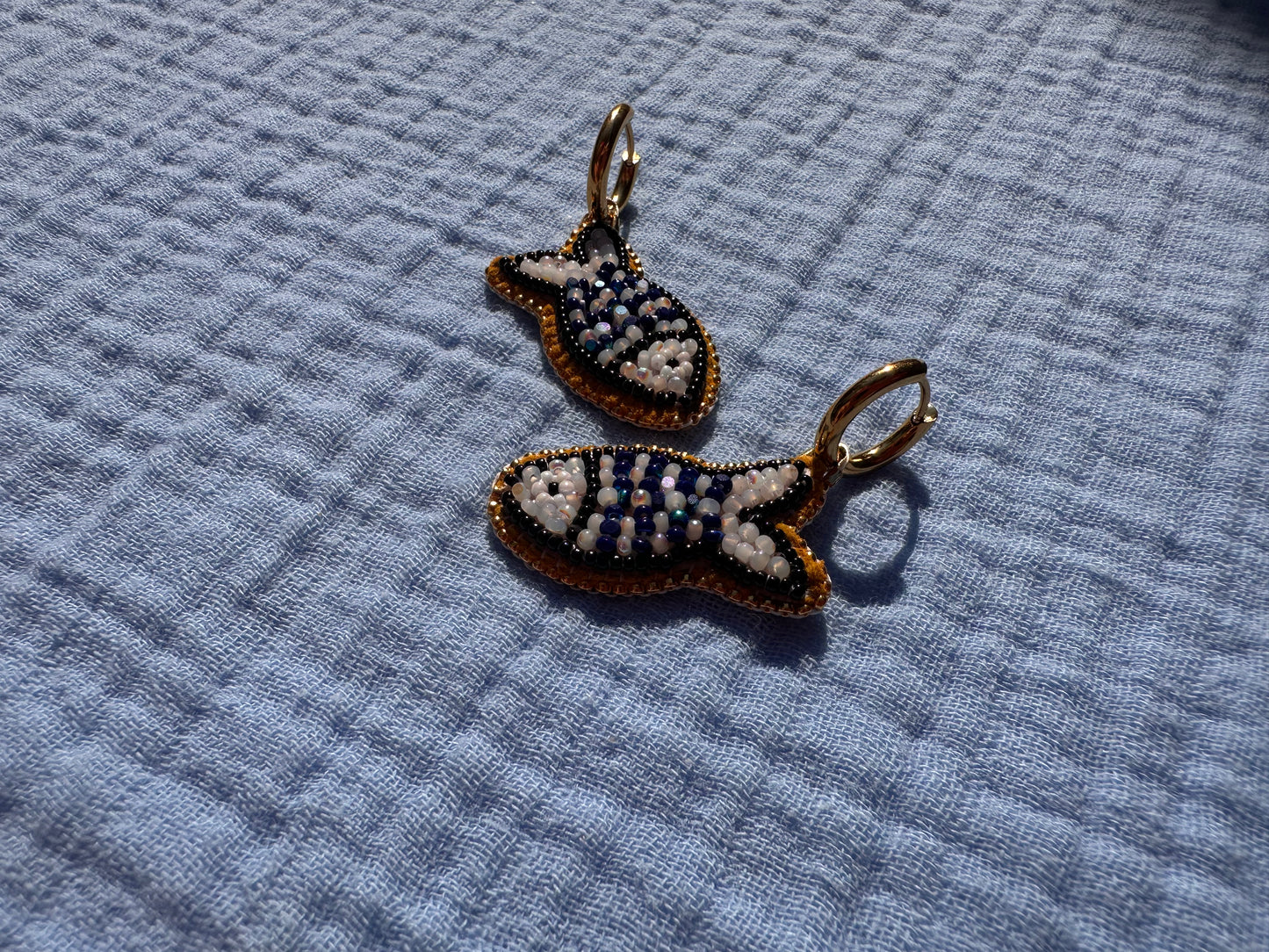 blue/white fish earrings w/ hoops