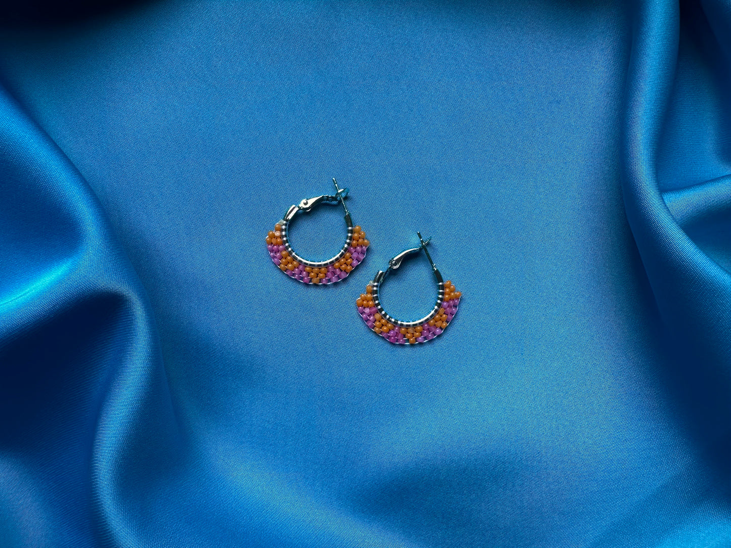 mini beaded hoops in orange & pink