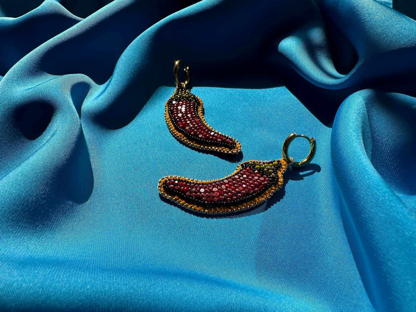 red chili earrings