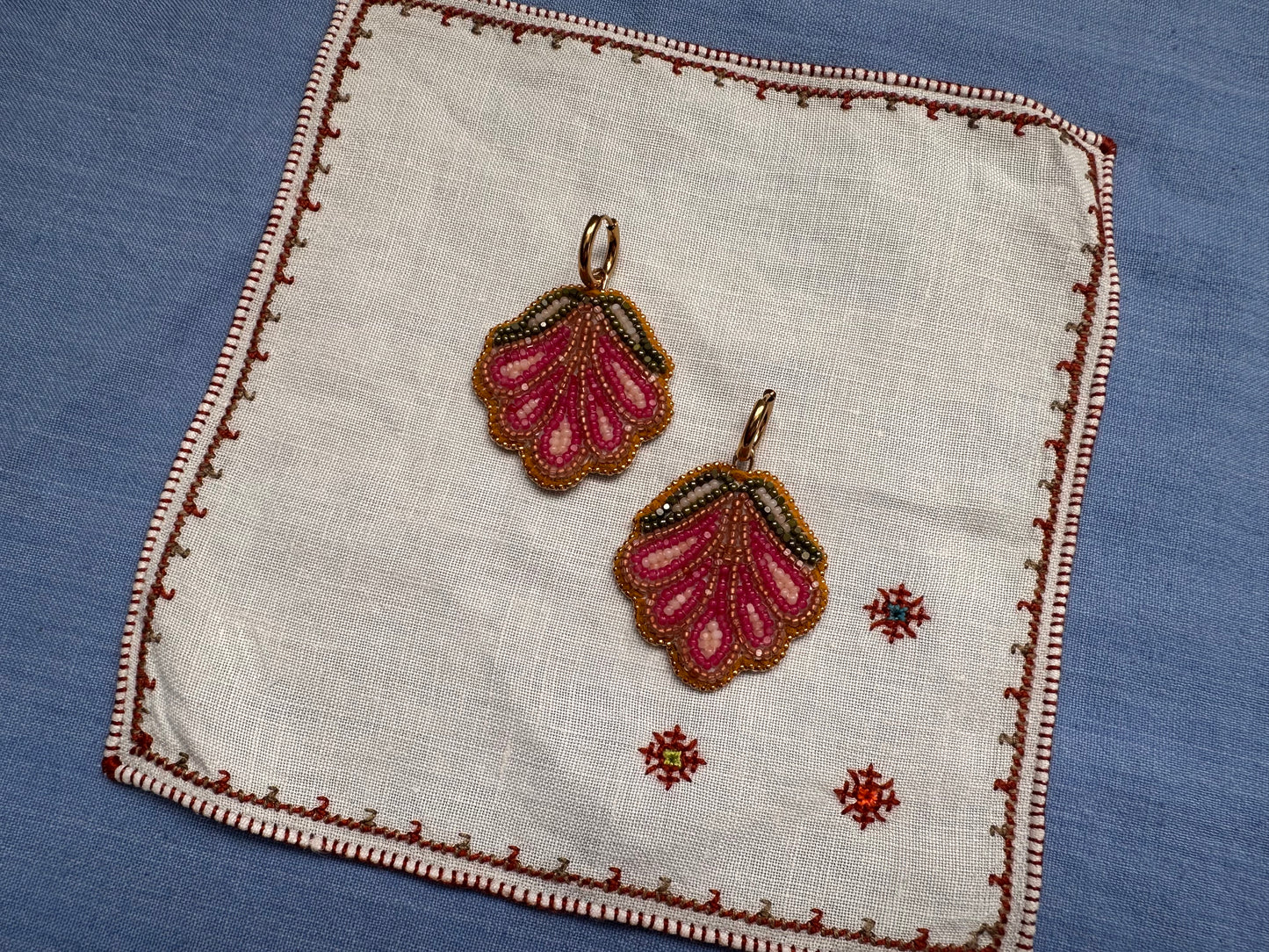 5 petal florals in pink & topaz