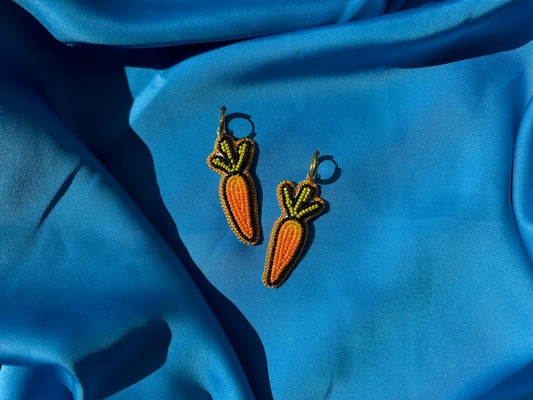 carrot earrings