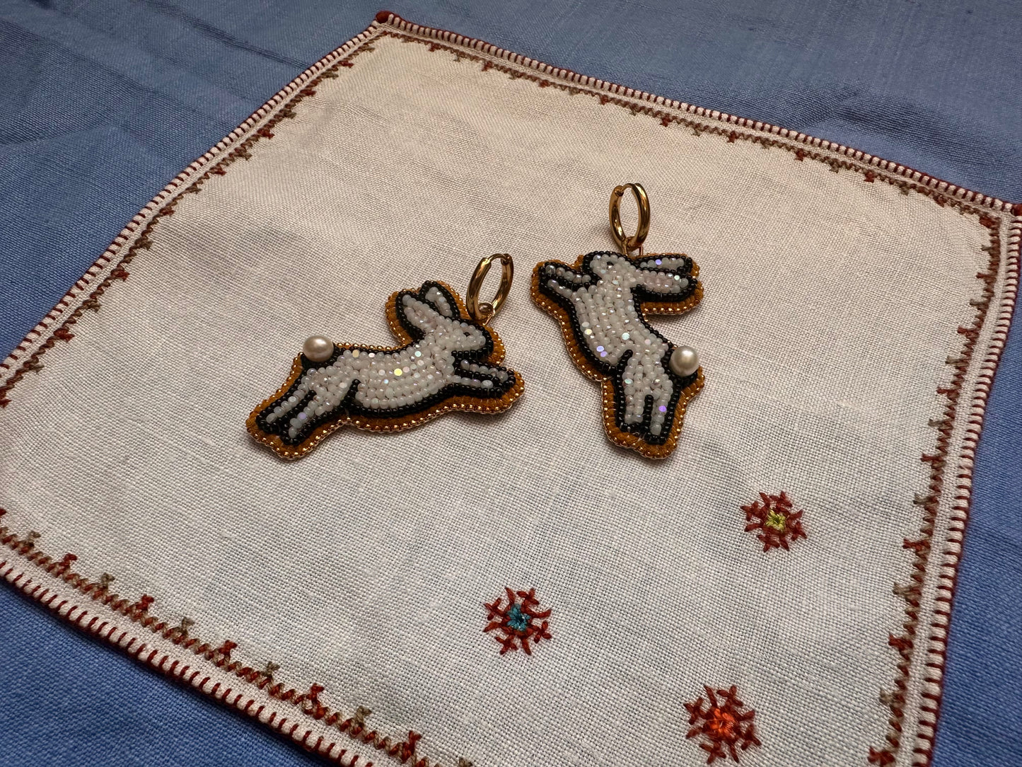 bunny earrings in white