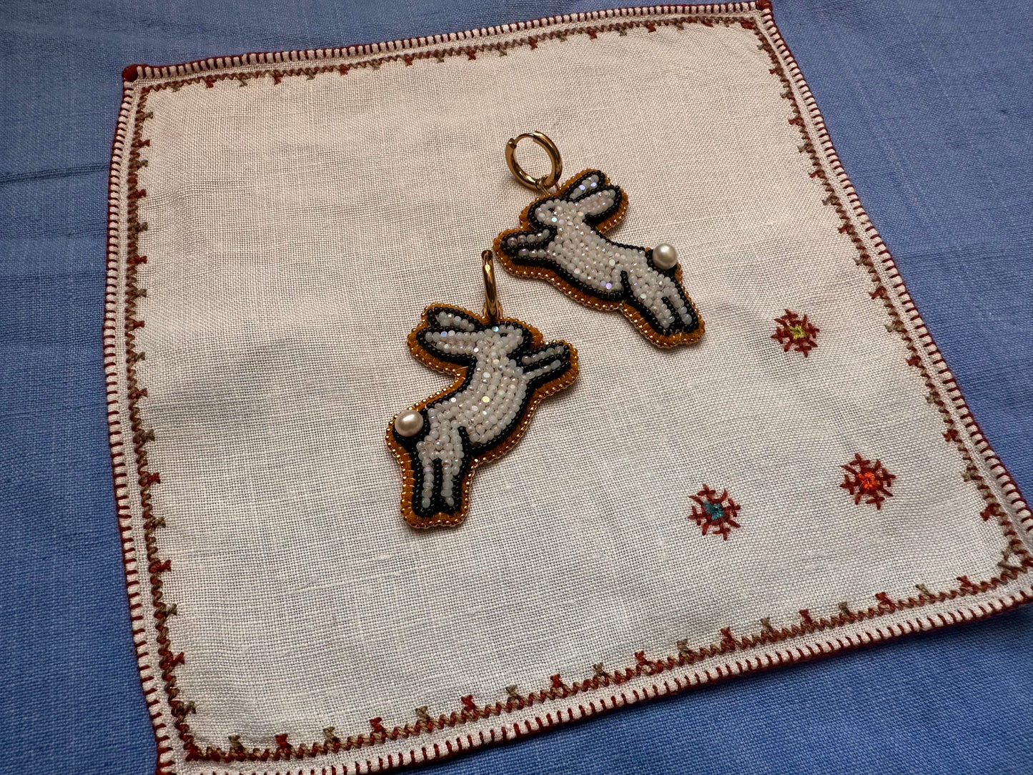 bunny earrings in white