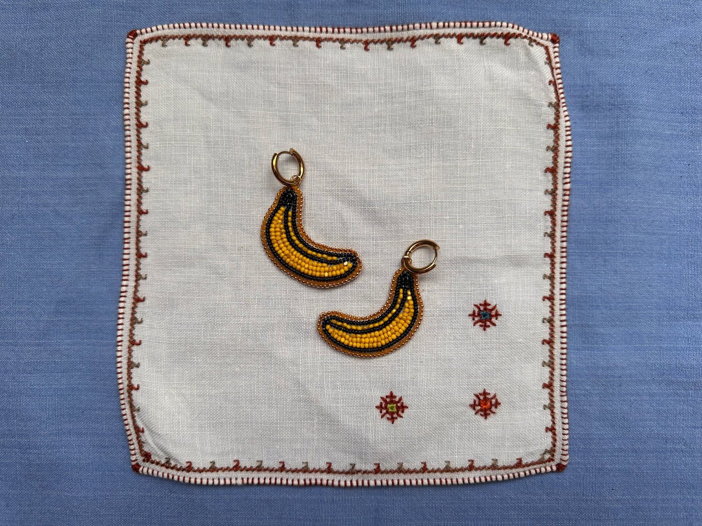 banana earrings w/ hoops
