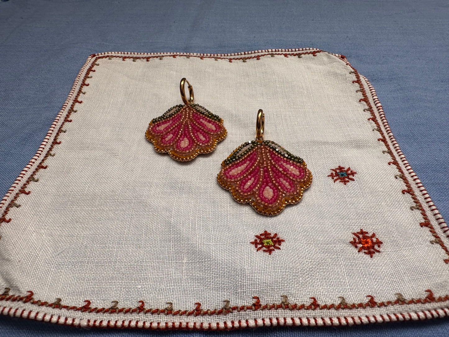 5 petal florals in pink & topaz