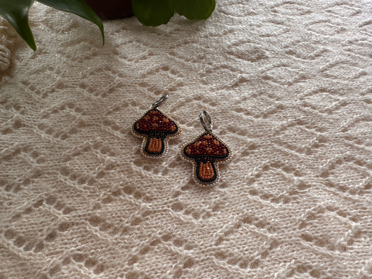 mushroom earrings in red & brown