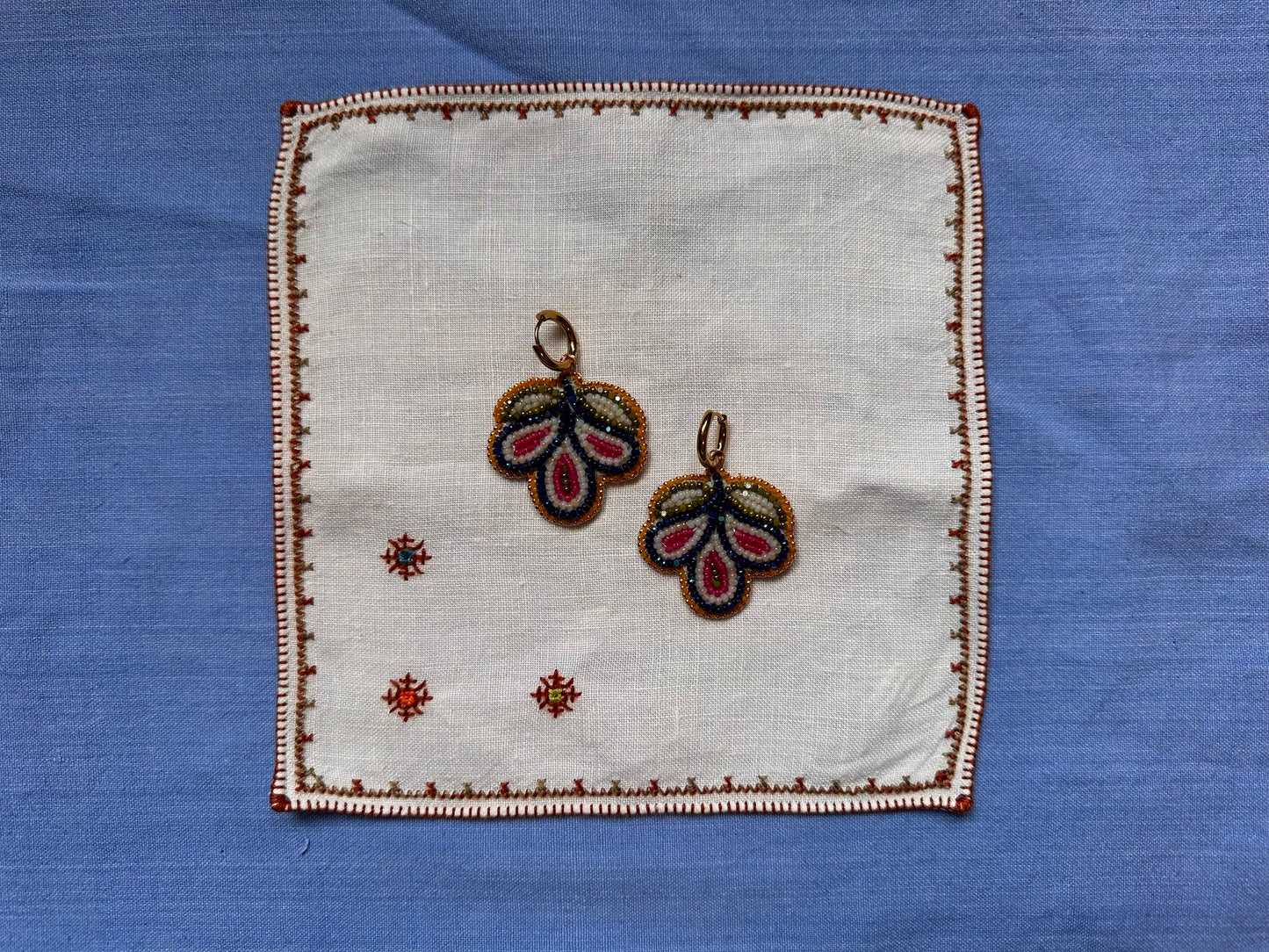 3 petal florals in cobalt