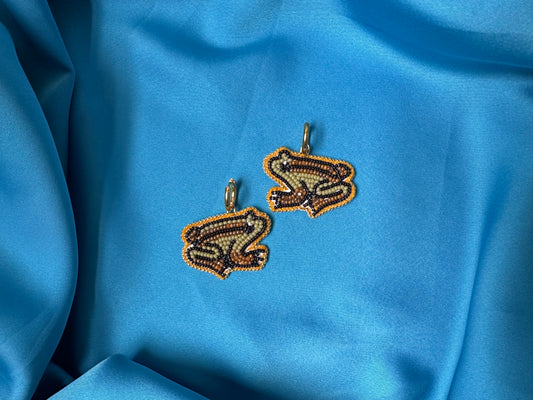 frog earrings