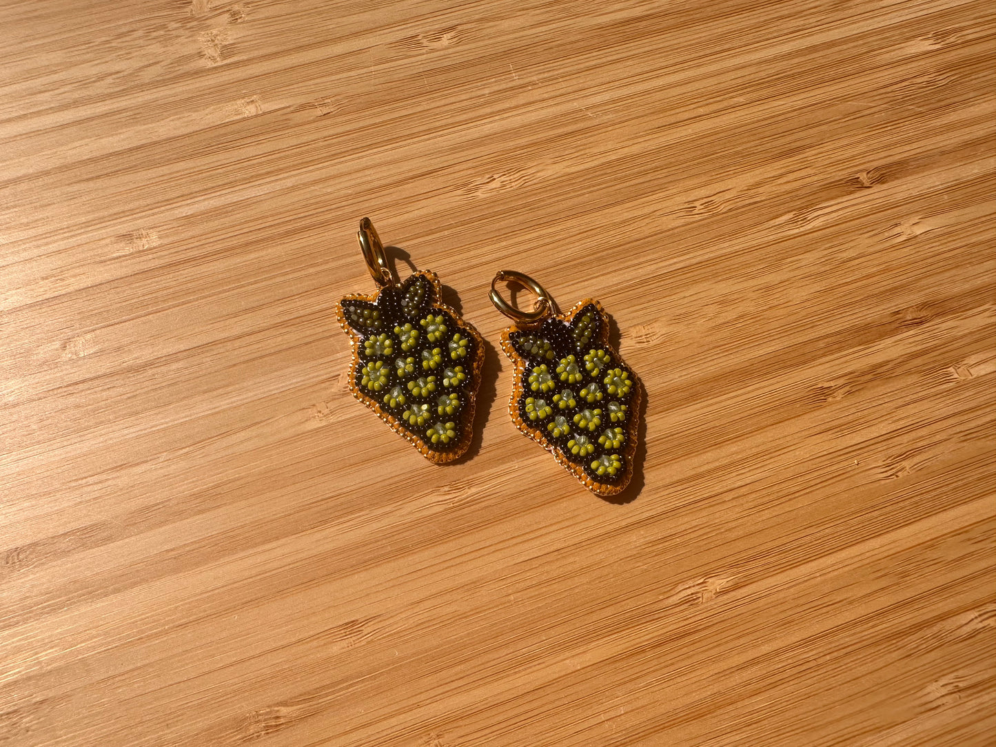 grape earrings