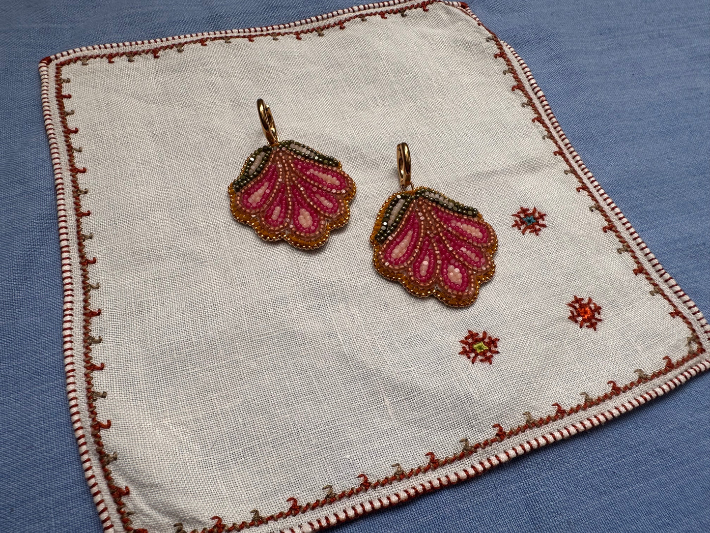 5 petal florals in pink & topaz