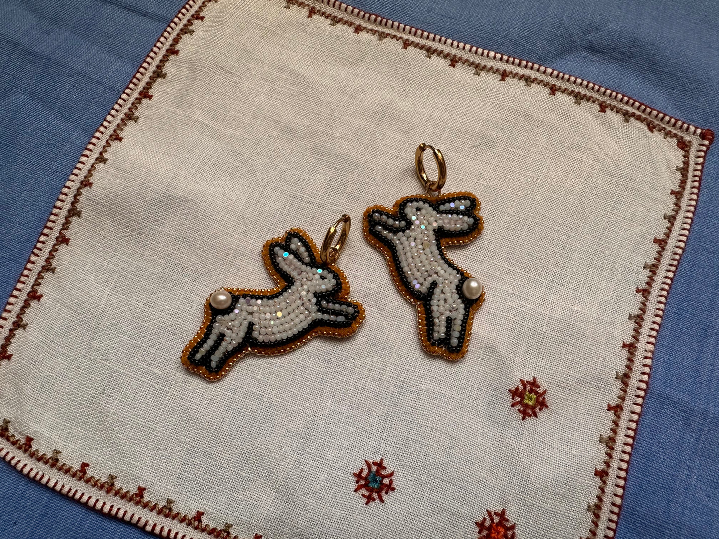 bunny earrings in white