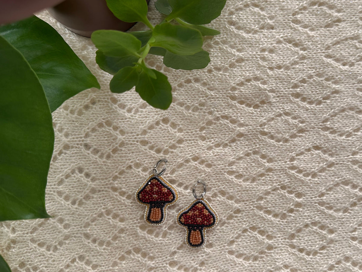 mushroom earrings in red & brown