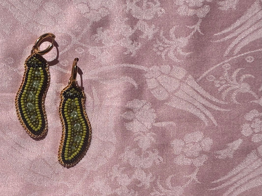 pea earrings