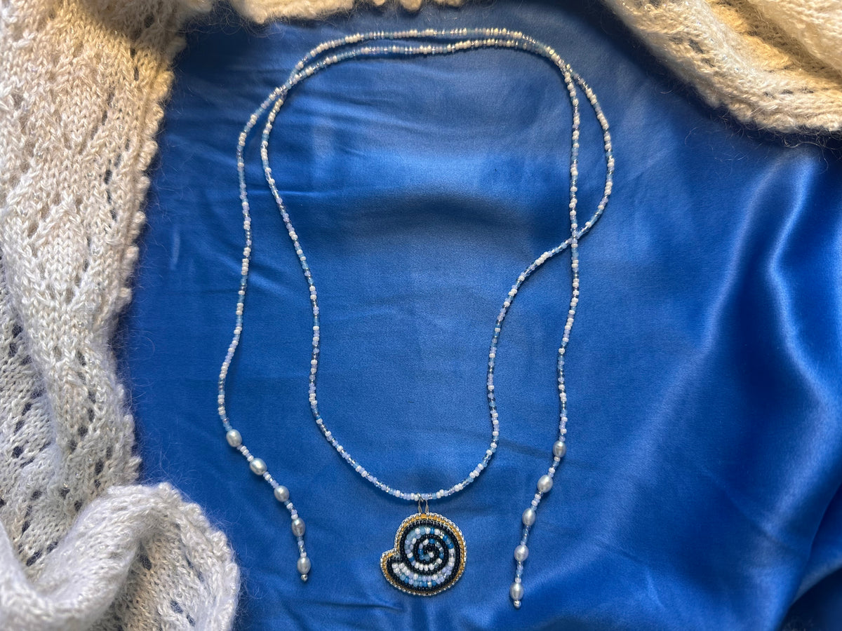 blue shell lariat necklace