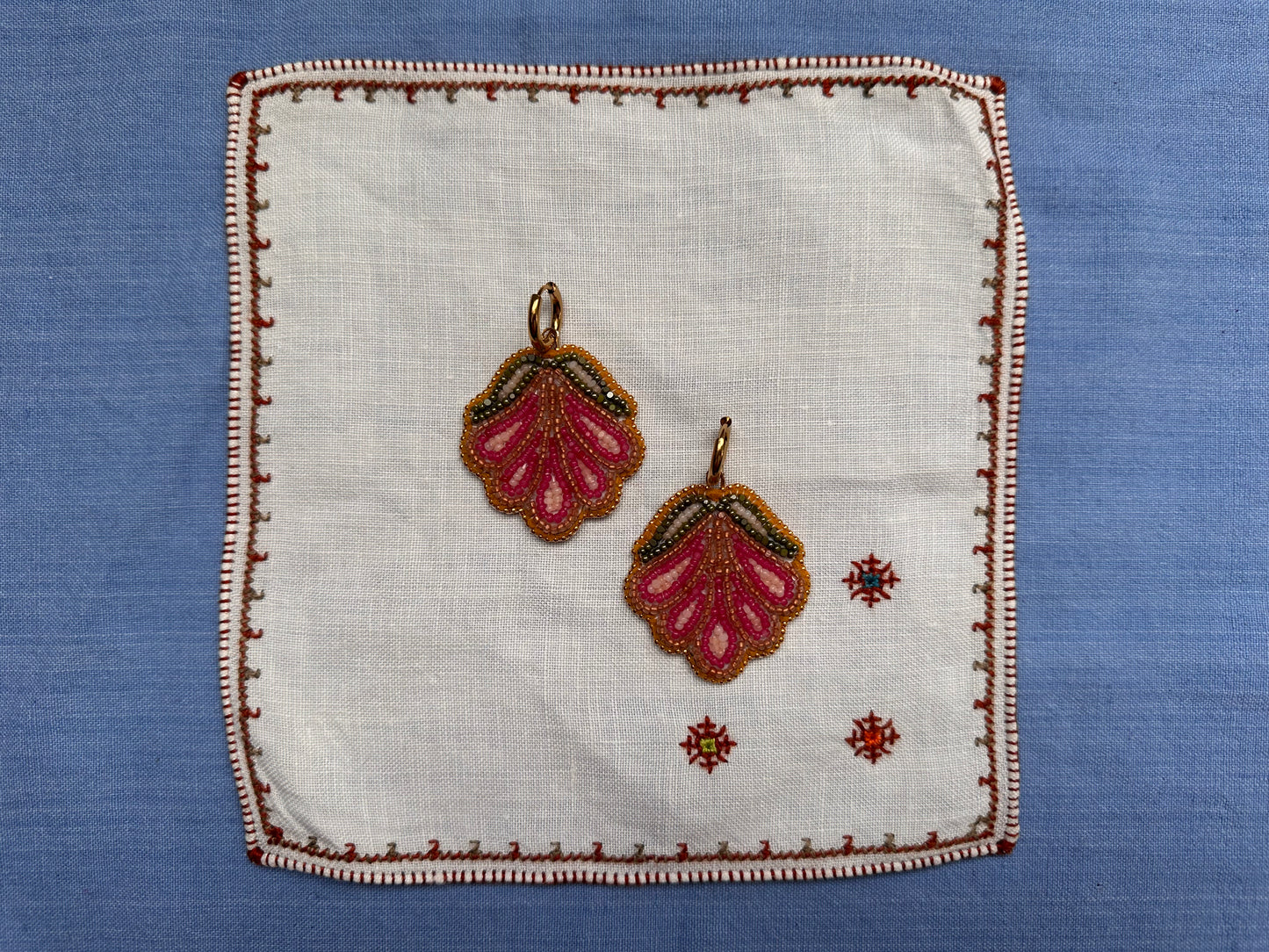 5 petal florals in pink & topaz