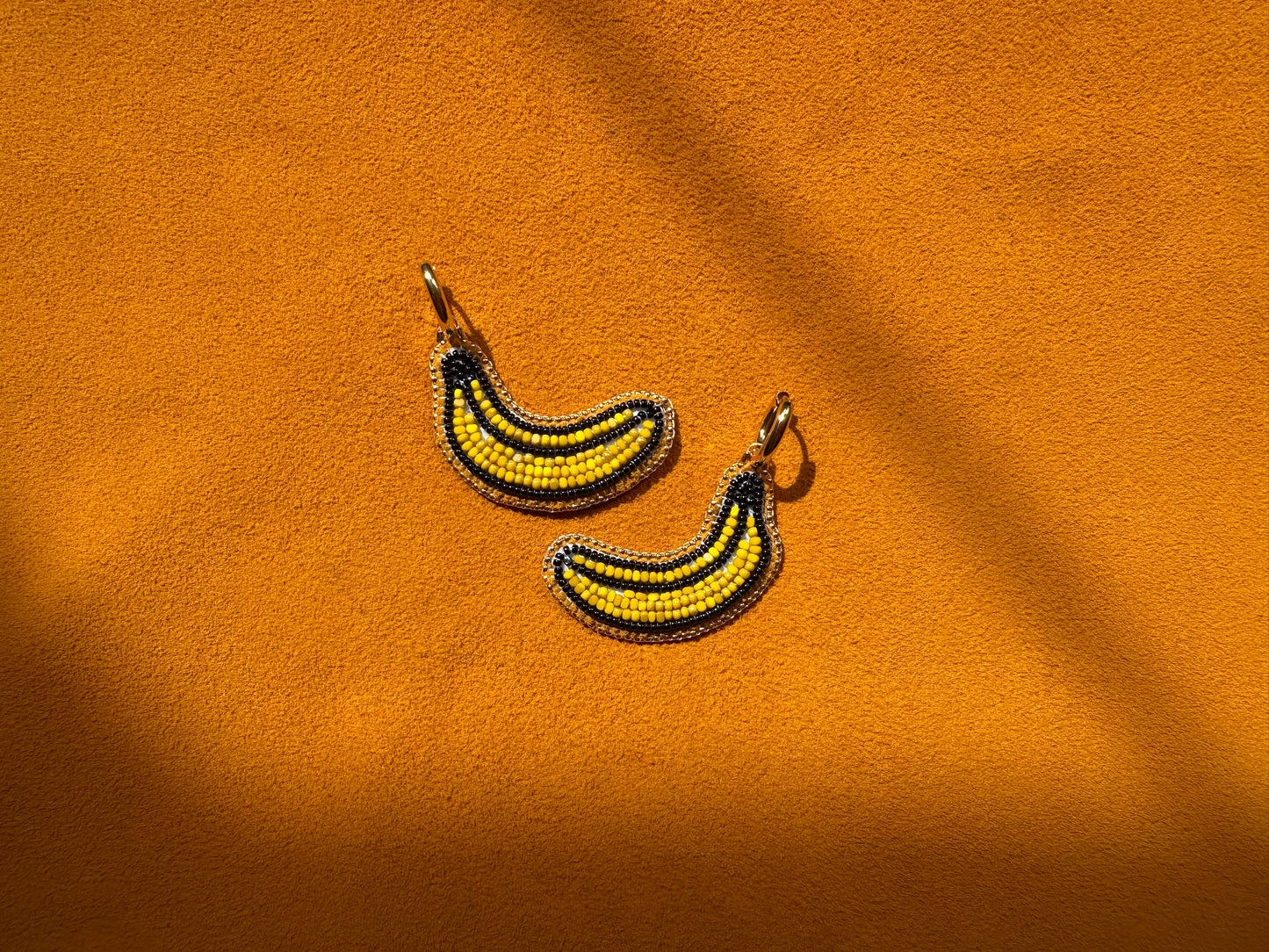 banana earrings w/ hoops